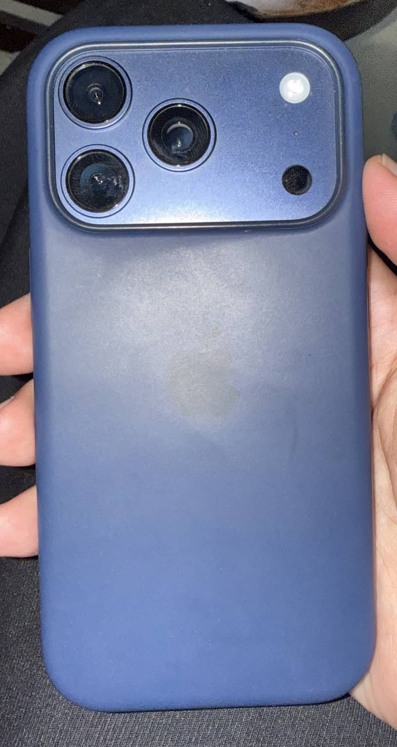 Apple iPhone 17 Pro 2