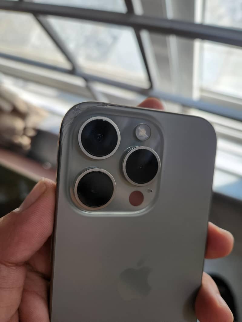 Apple iPhone 15 Pro 8