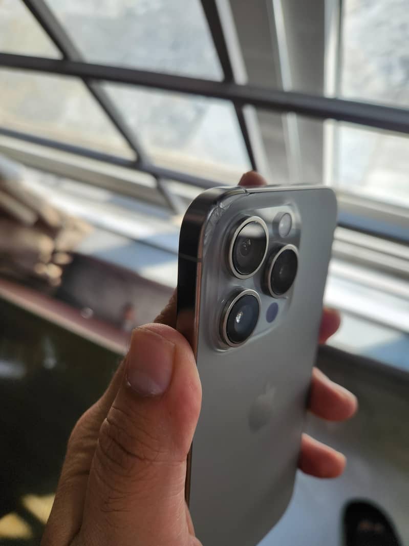 Apple iPhone 15 Pro 10