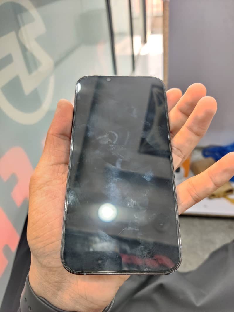 Apple iPhone 13 Pro 3