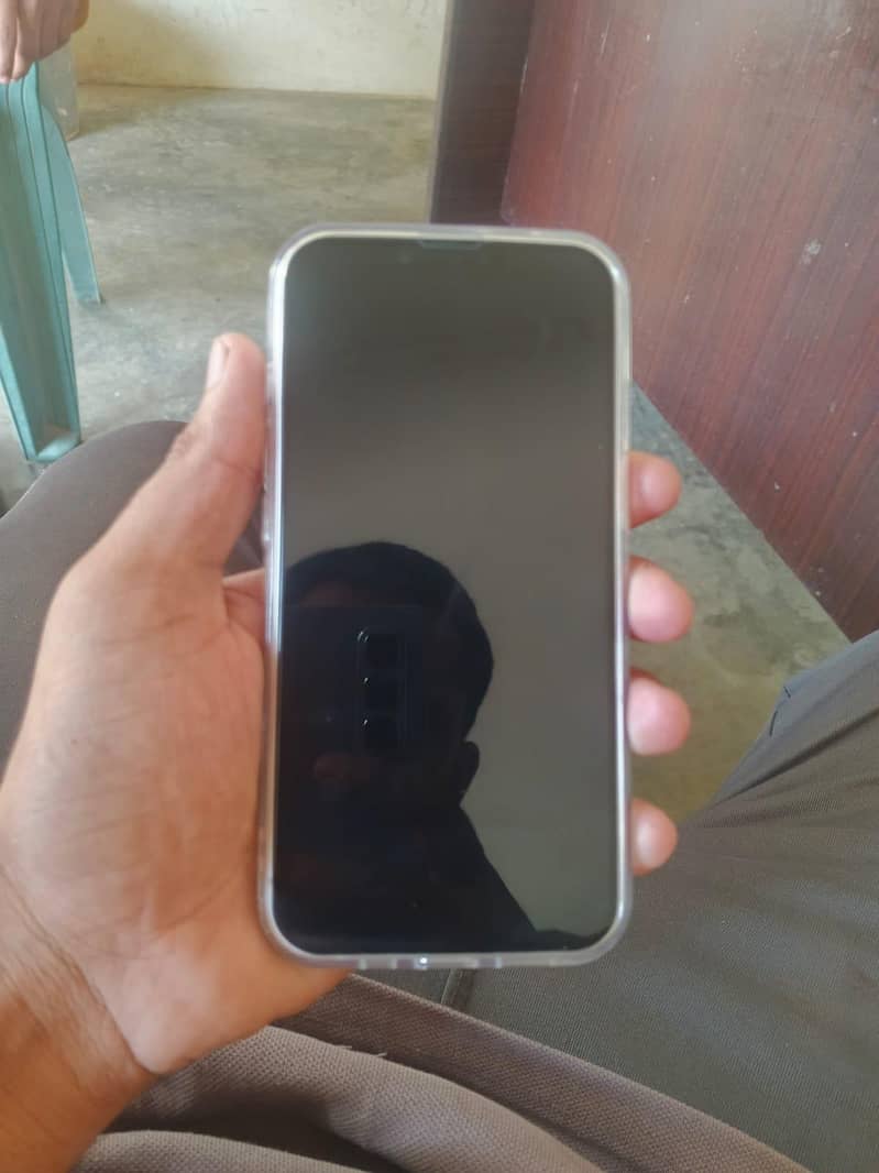 Apple iPhone 14 1