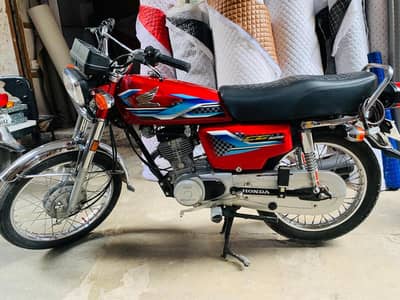 Honda 125 2024 for urgent sale