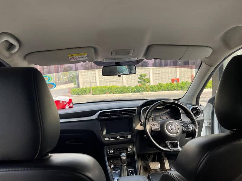 MG ZS 2021 10