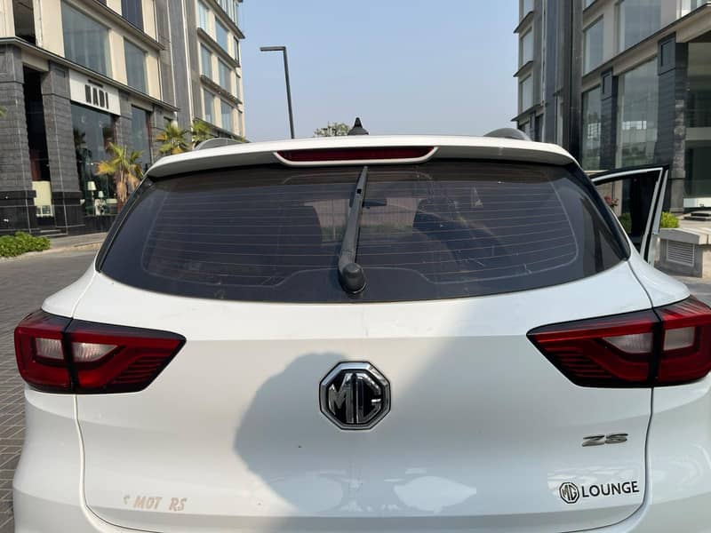 MG ZS 2021 11