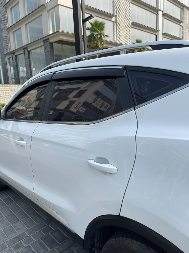 MG ZS 2021 15