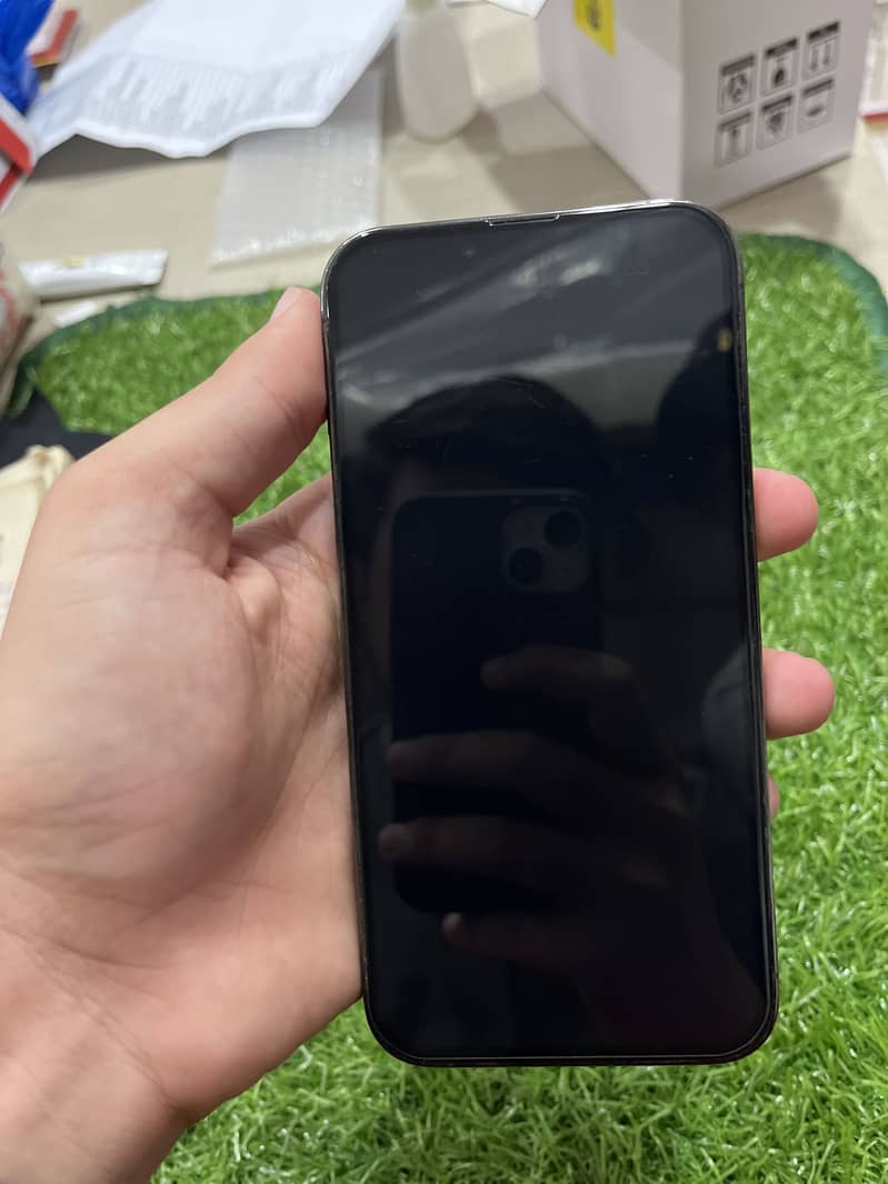 Apple iPhone 13 Pro 2