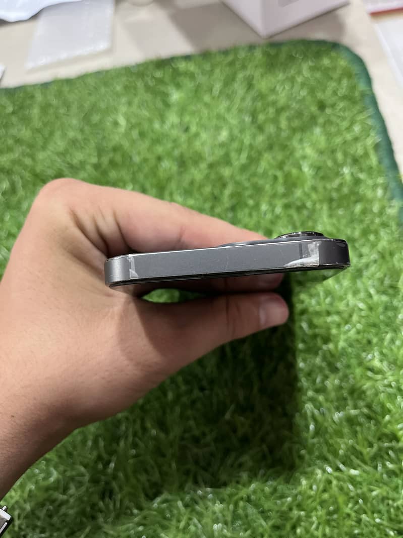 Apple iPhone 13 Pro 3
