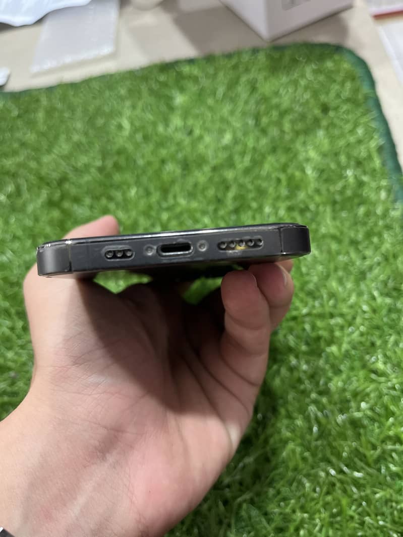 Apple iPhone 13 Pro 4