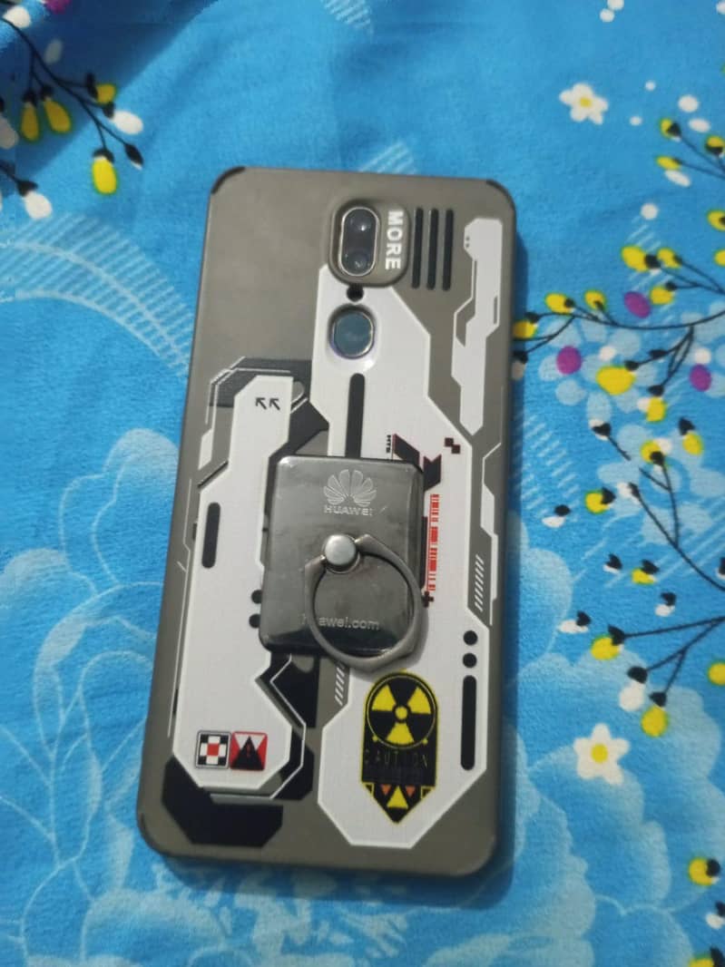 OPPO F11 3