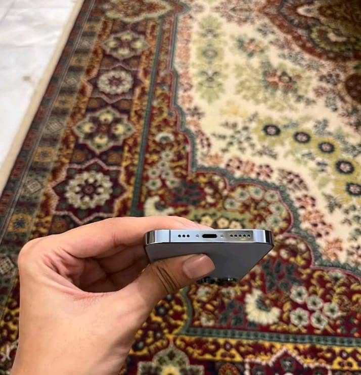 Apple iPhone 13 Pro 0