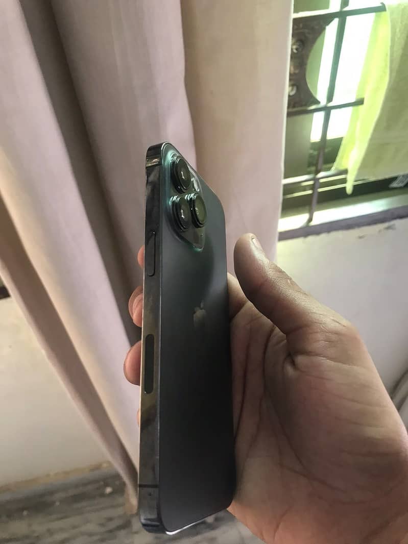 Apple iPhone 13 Pro 5