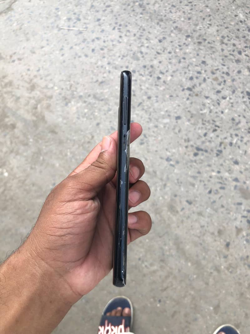 Samsung Mobile S9 Plus 7
