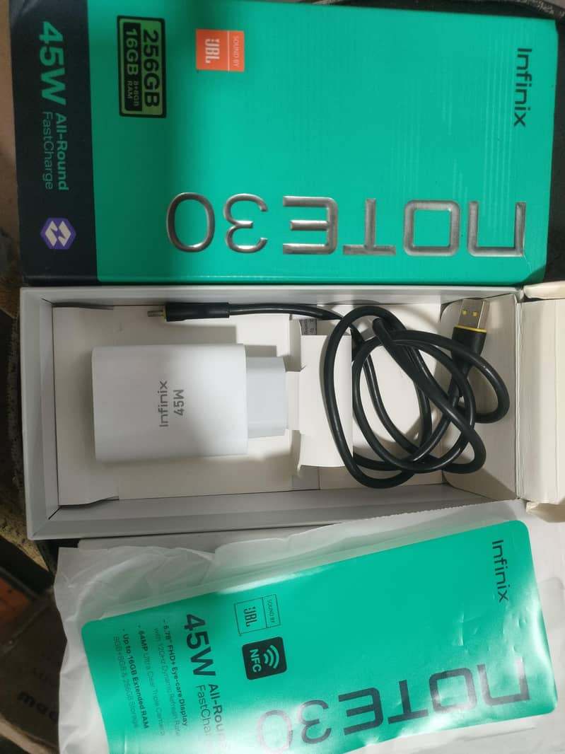 Infinix Note 30 1