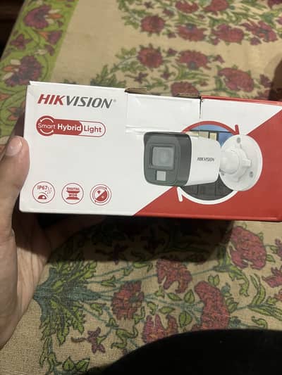 Hikvision Smart Hybrid Light Color Camera