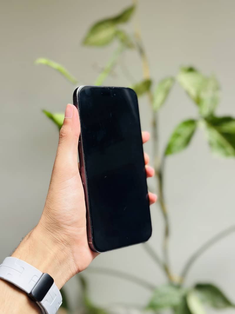 iPhone 14 Pro Max 512 PTA 4