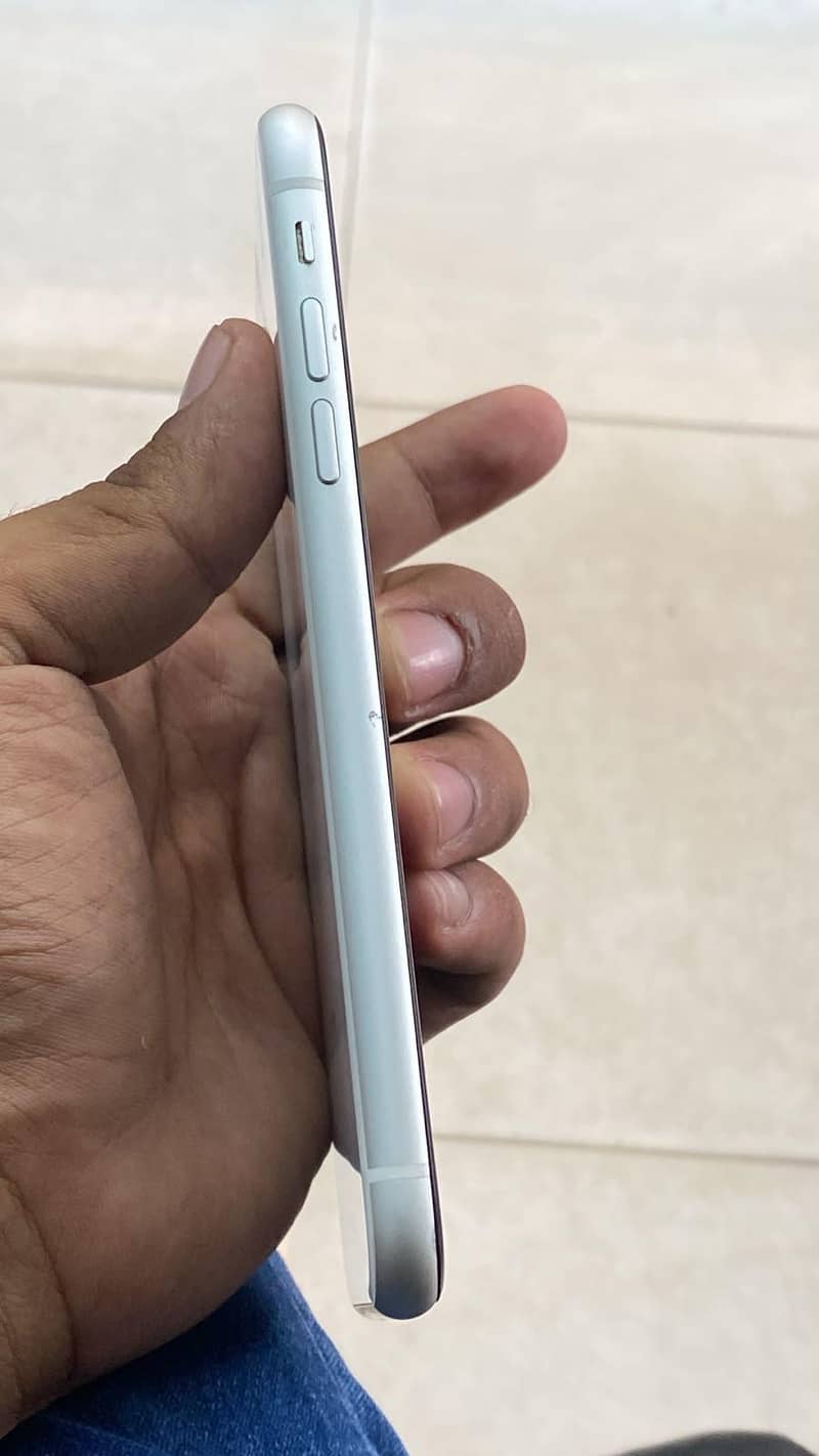 Apple iPhone XR 3