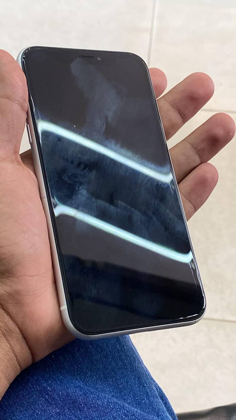 Apple iPhone XR 4