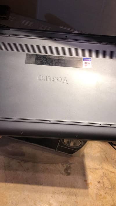Dell vostro 8gb ram 128gb ssd 14” display