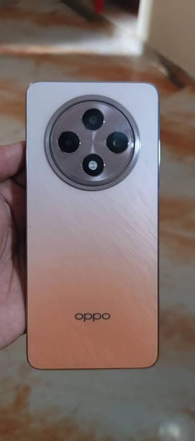 OPPO Reno12 F