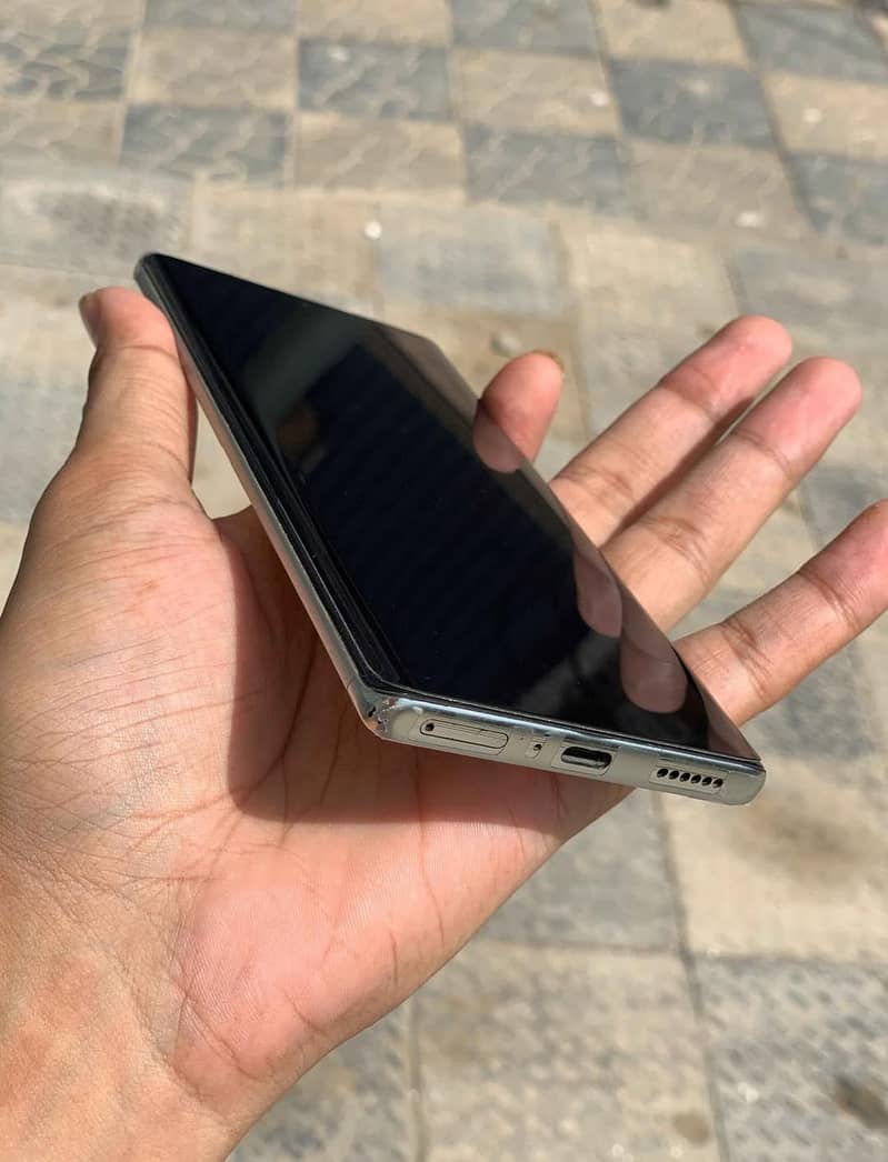 spark 20 pro plus 1
