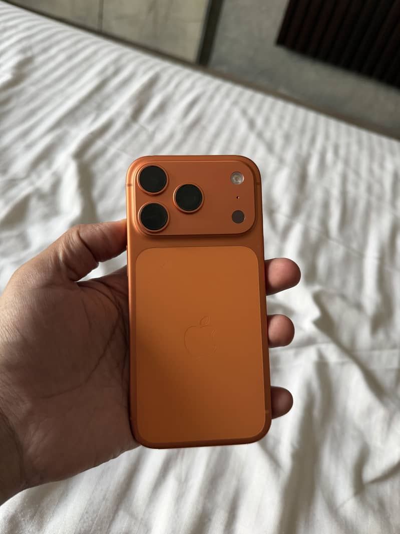 Apple iPhone 17 Pro 0