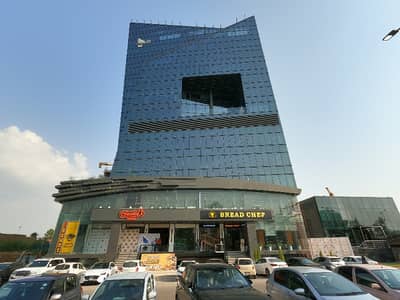 Brand New Corporate Office For Rent In New Blue Area Islamabad 1000 Square Feet
