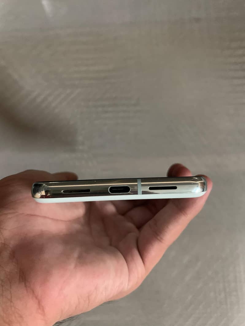 Google Pixel 8 Pro 5