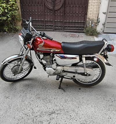 Honad 125 self start special edition