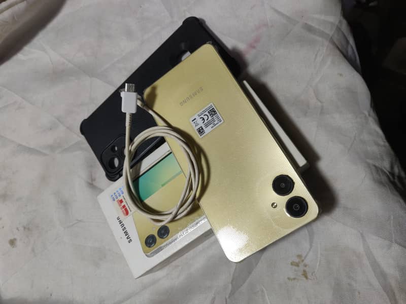Samsung Mobile A06 3