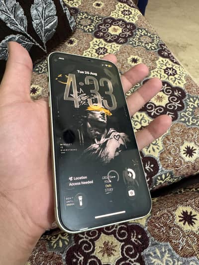 Apple iPhone 12