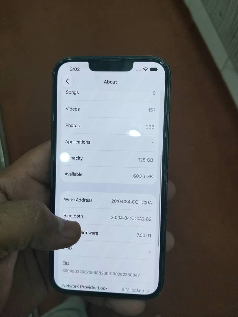 Apple iPhone 13 5