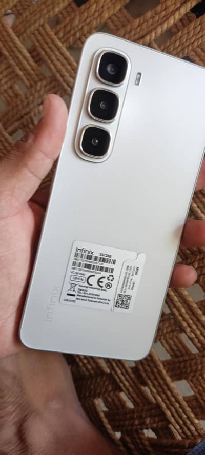 Infinix hot 60i complete box 6/128