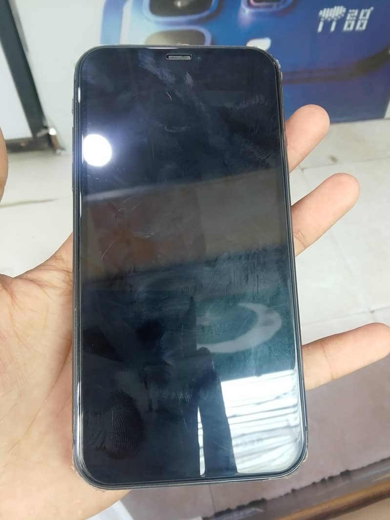 Apple iPhone 11 5
