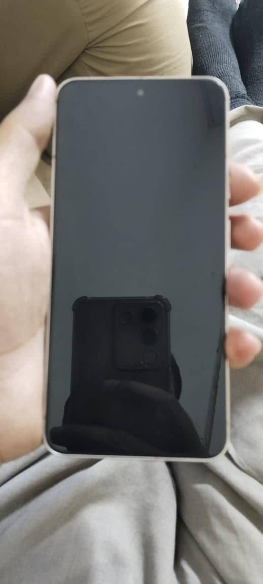 Google pixel 8 3