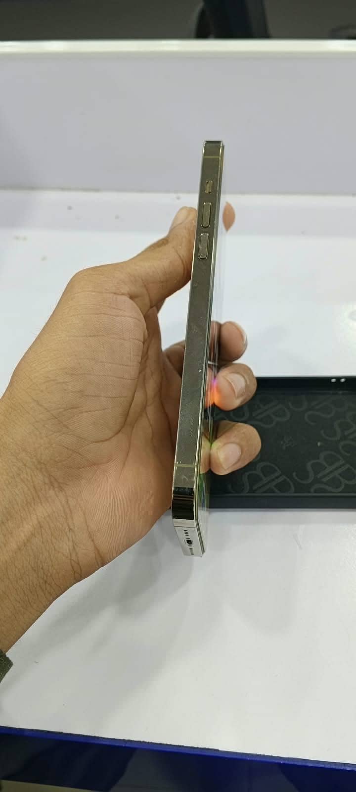Apple iPhone 14 Pro Max 5