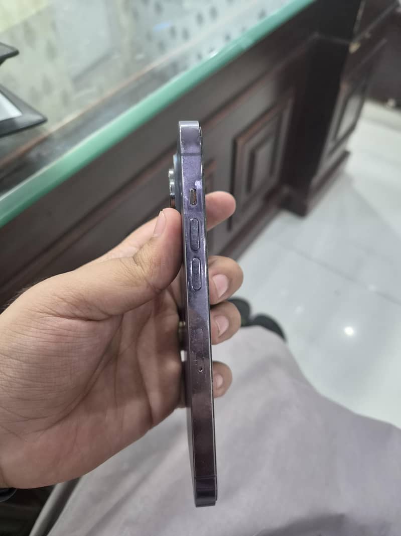 Apple iPhone 14 Pro 4