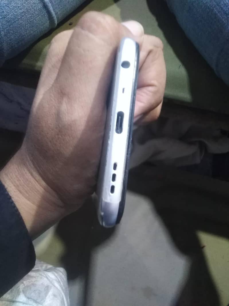 OPPO A16 1