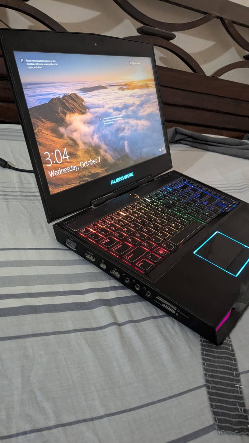 Dell, alienware laptop 1