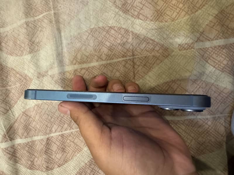Apple iPhone 14 1