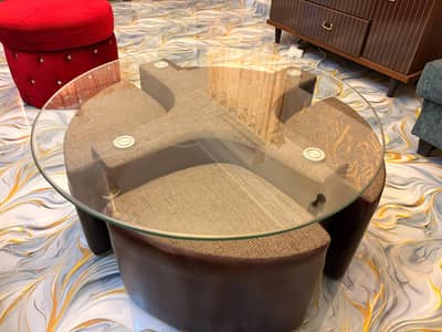 round coffee table with 4 stools