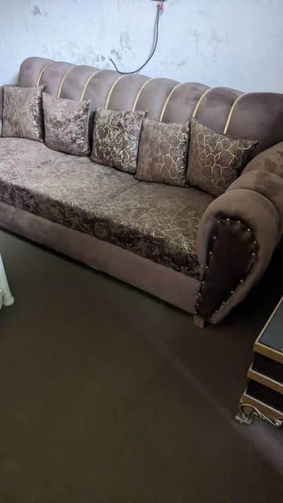3-2-1 Sofa Set (6 seater) with Table for sale