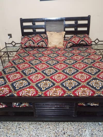 bed mattress with side tables 35000 4door wardrobe only 50000 with