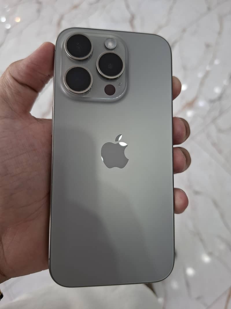 Apple iPhone 15 Pro 1