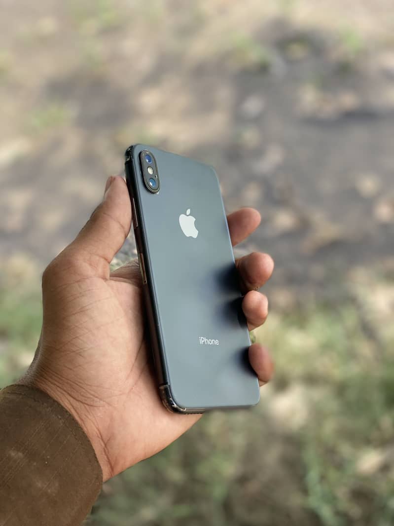Apple iPhone X 1