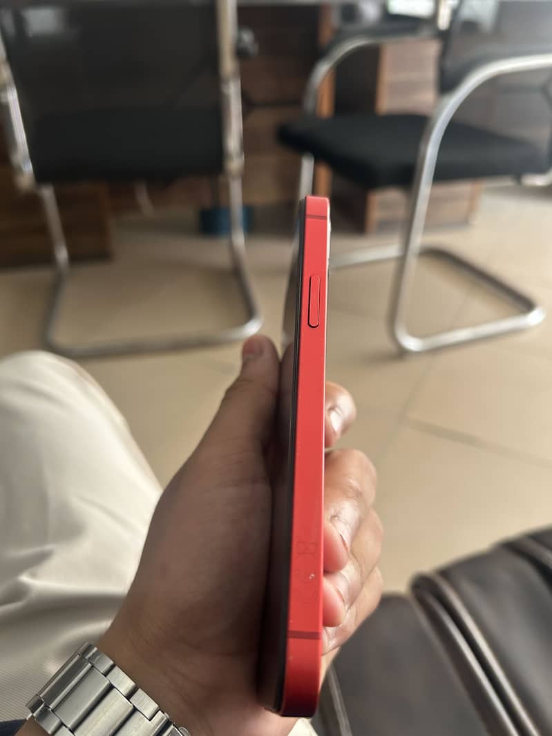 Apple iPhone 12 1