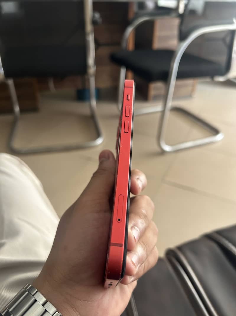 Apple iPhone 12 3