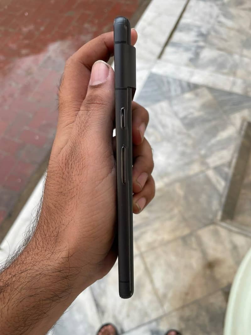 Google Pixel 7 4