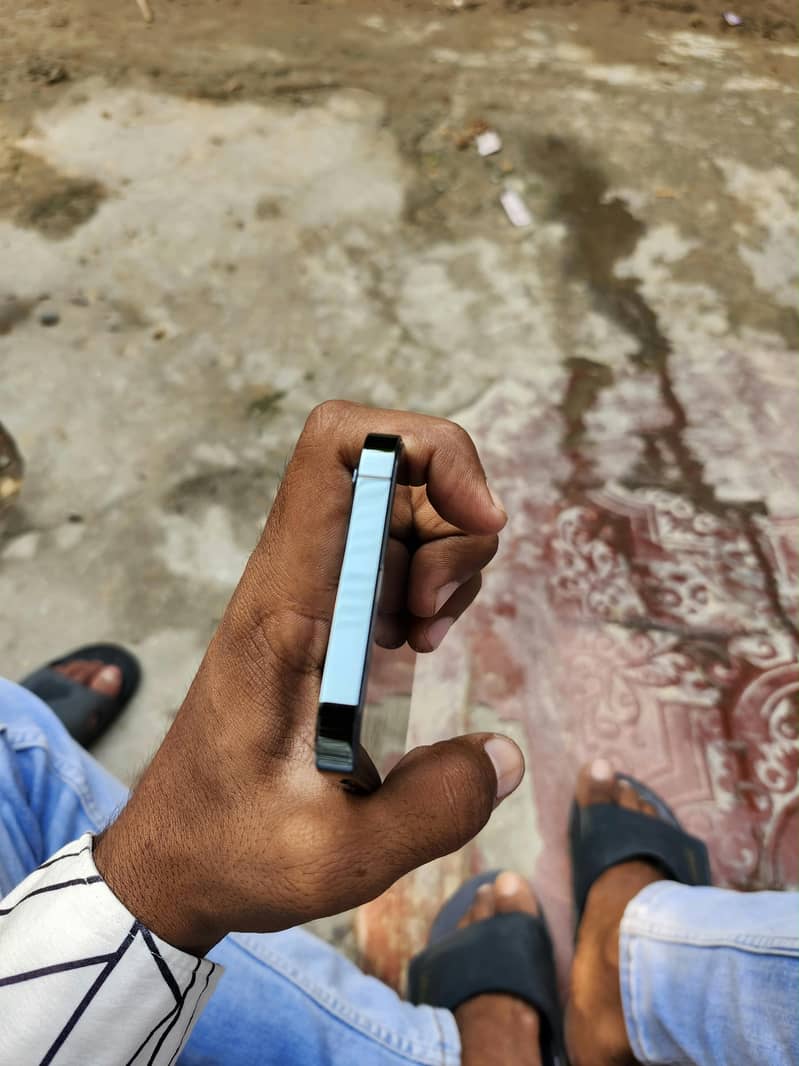 Apple iPhone 12 Pro 1