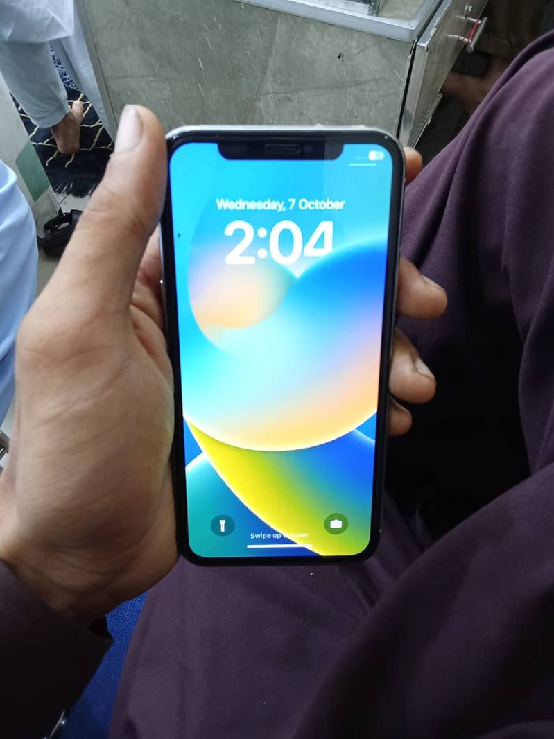 Apple iPhone XS 0