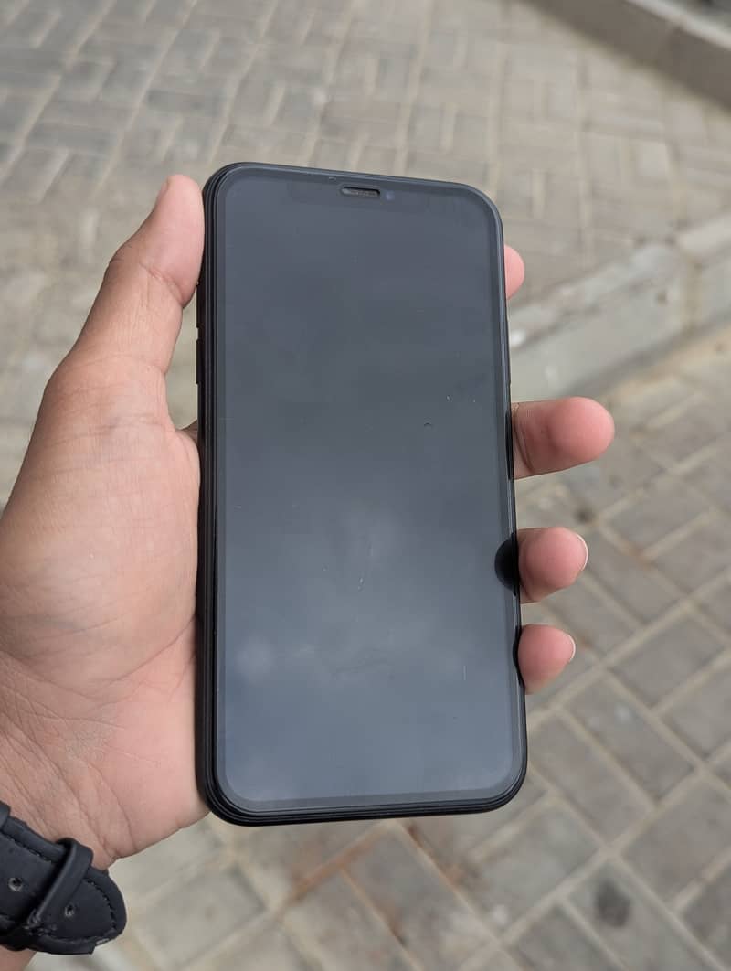 Apple iPhone XR 8